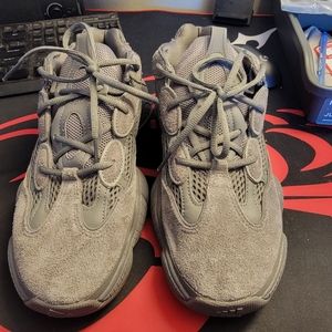 Yeezy 500 granite